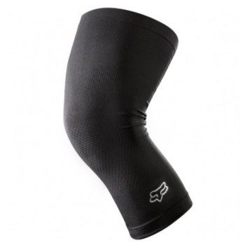 FOX ATTACK BASE FIRE KNEE SLEEVE [BLK]